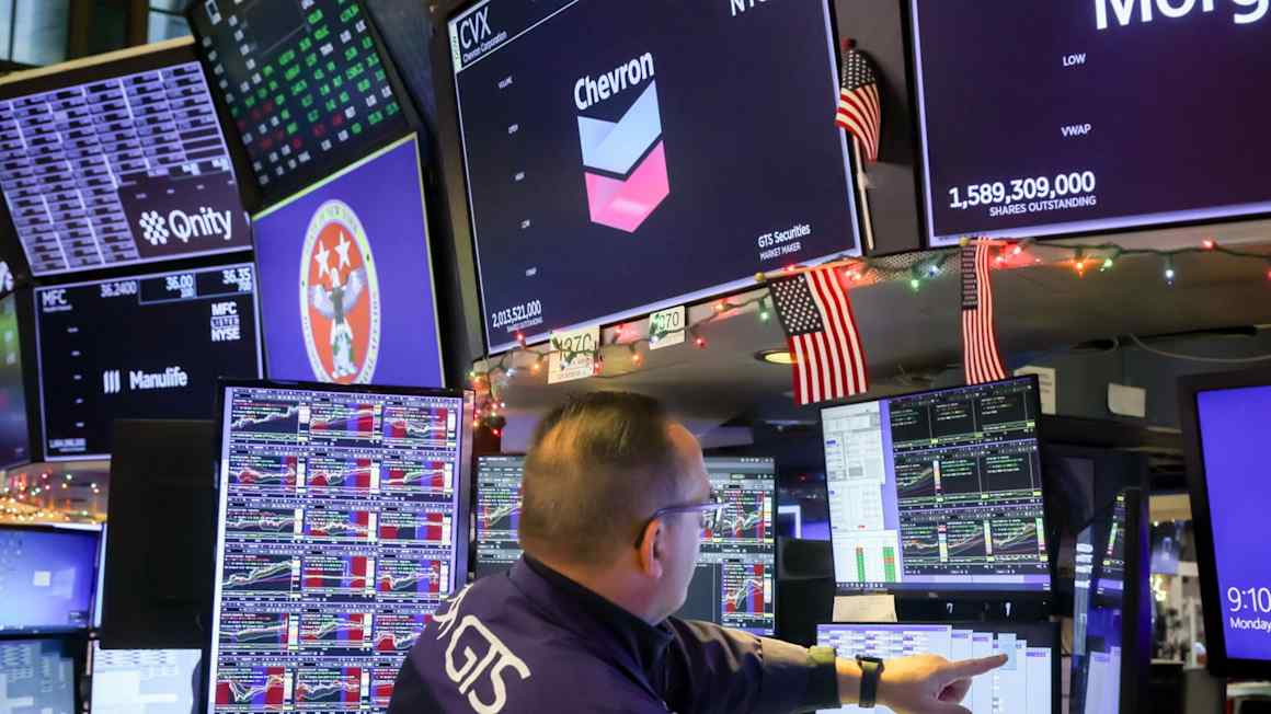 Investors seek shelter from AI rout in asset-heavy stocks