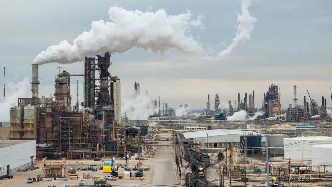 Big Oil executives under pressure to spell out growth plans