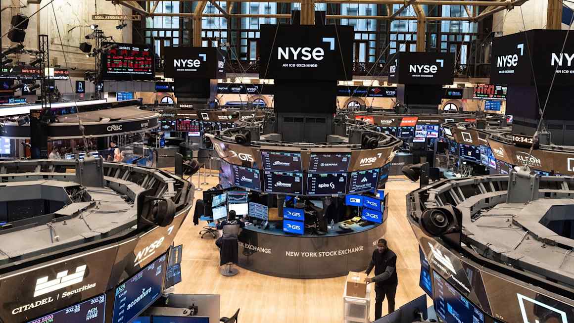 Stocks and bonds slump in tandem as Iran shock leaves investors ‘nowhere to hide’