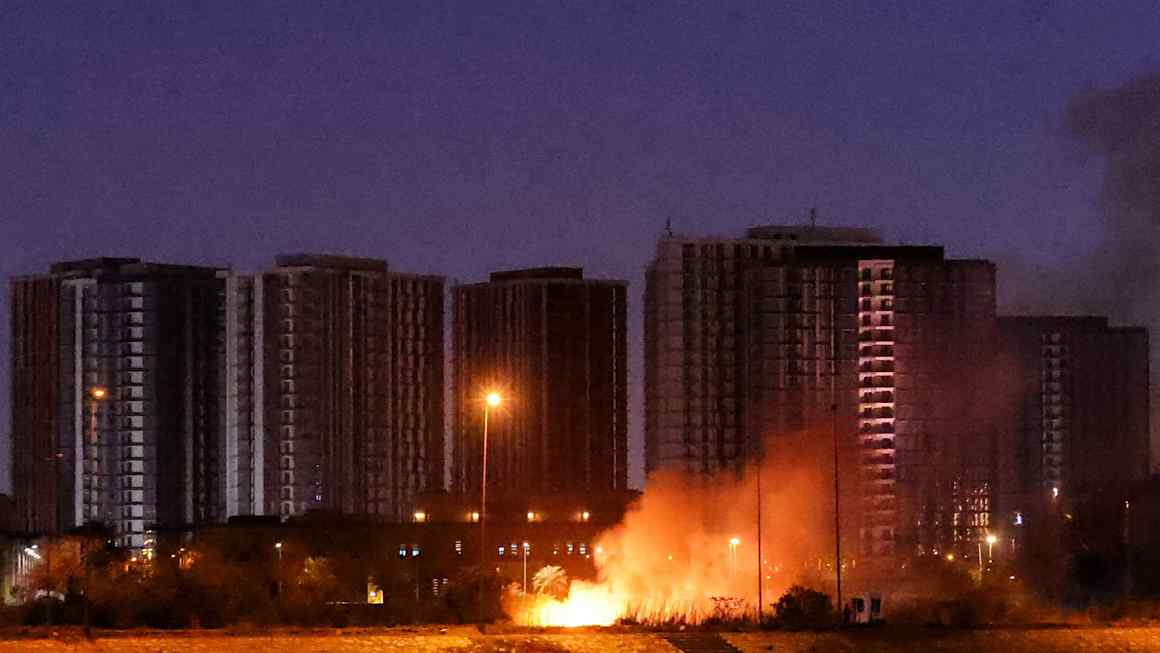 Israeli air strikes rock central Beirut