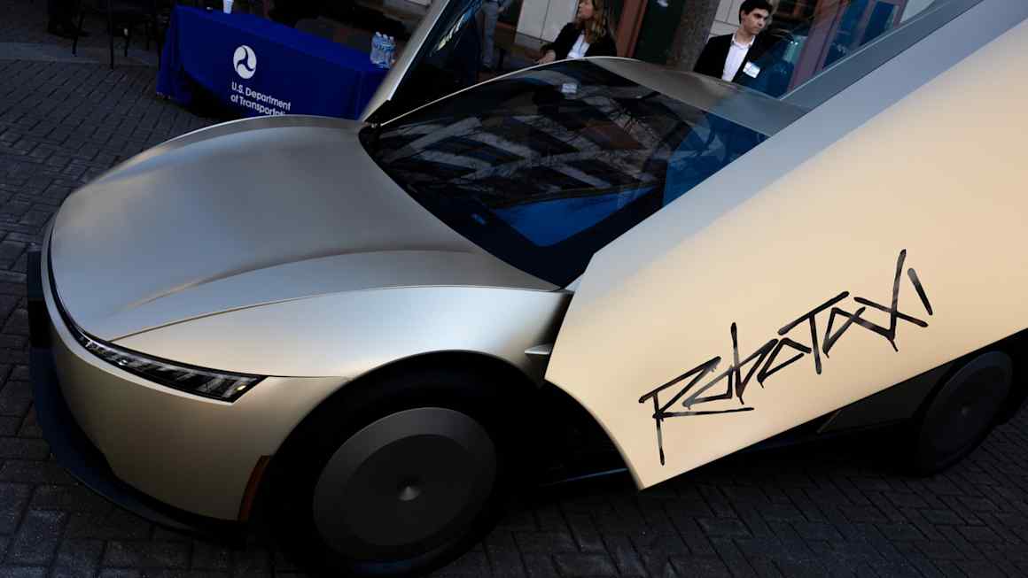 Tesla boosts spending forecast to $25bn as Musk doubles down on AI bet