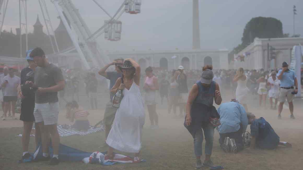 Donald Trump defies storms and heatwave to deliver July 4 address