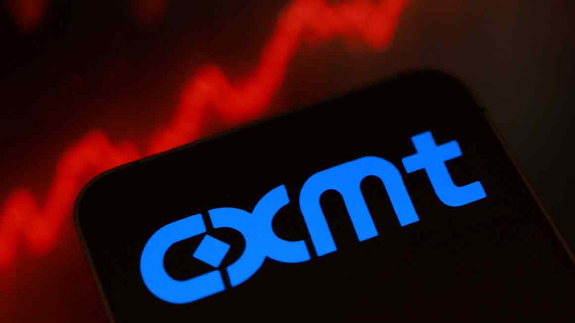 Chinese chip champion CXMT soars 466% in market debut
