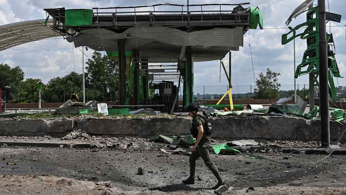 Russia targets hundreds of Ukrainian petrol stations